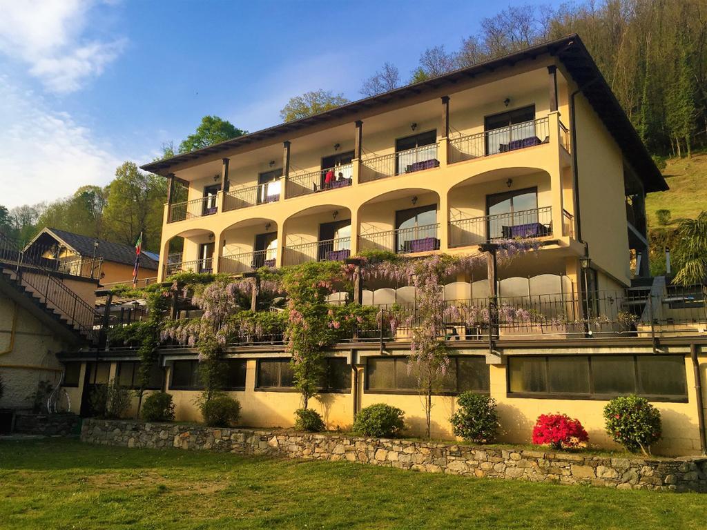 Hotel Fontaine Bleue Orta San Giulio Exterior foto